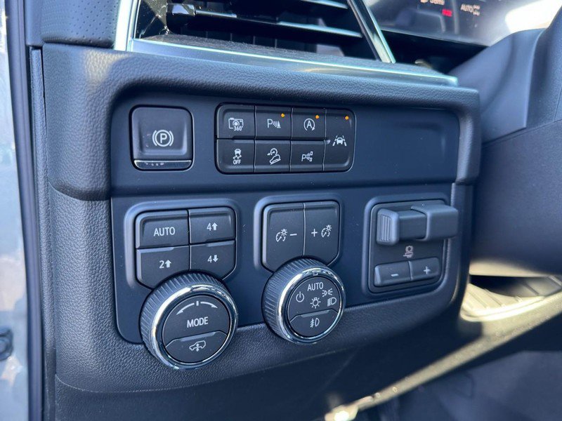 New 2026 Chevrolet Tahoe High Country AWD/4WD image 34
