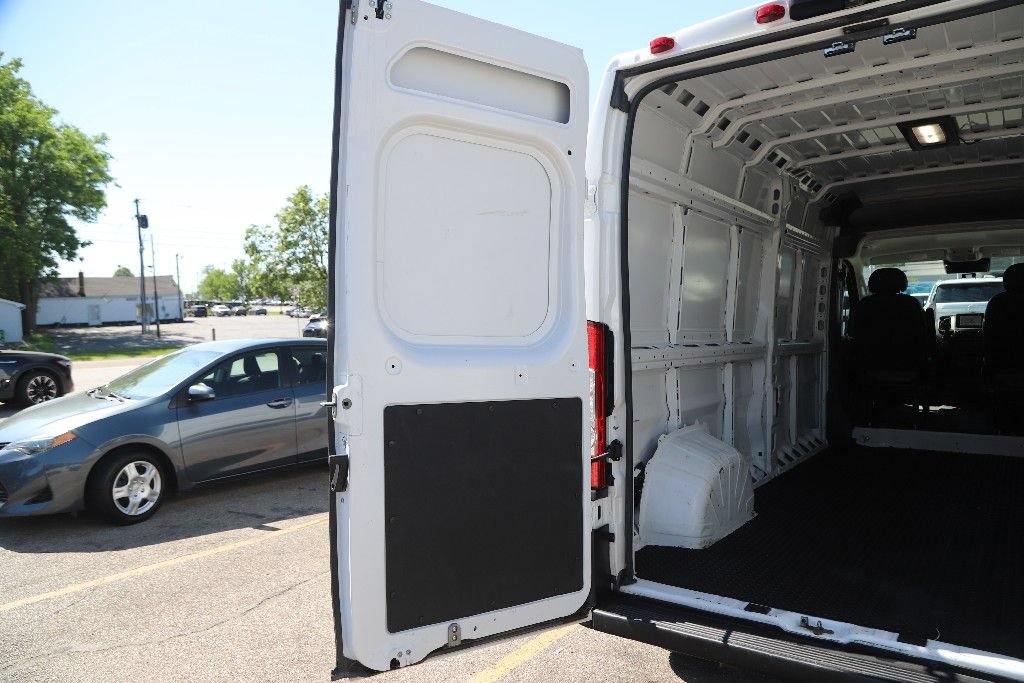 Used 2024 RAM ProMaster 2500 w/ Convenience Group FWD image 36