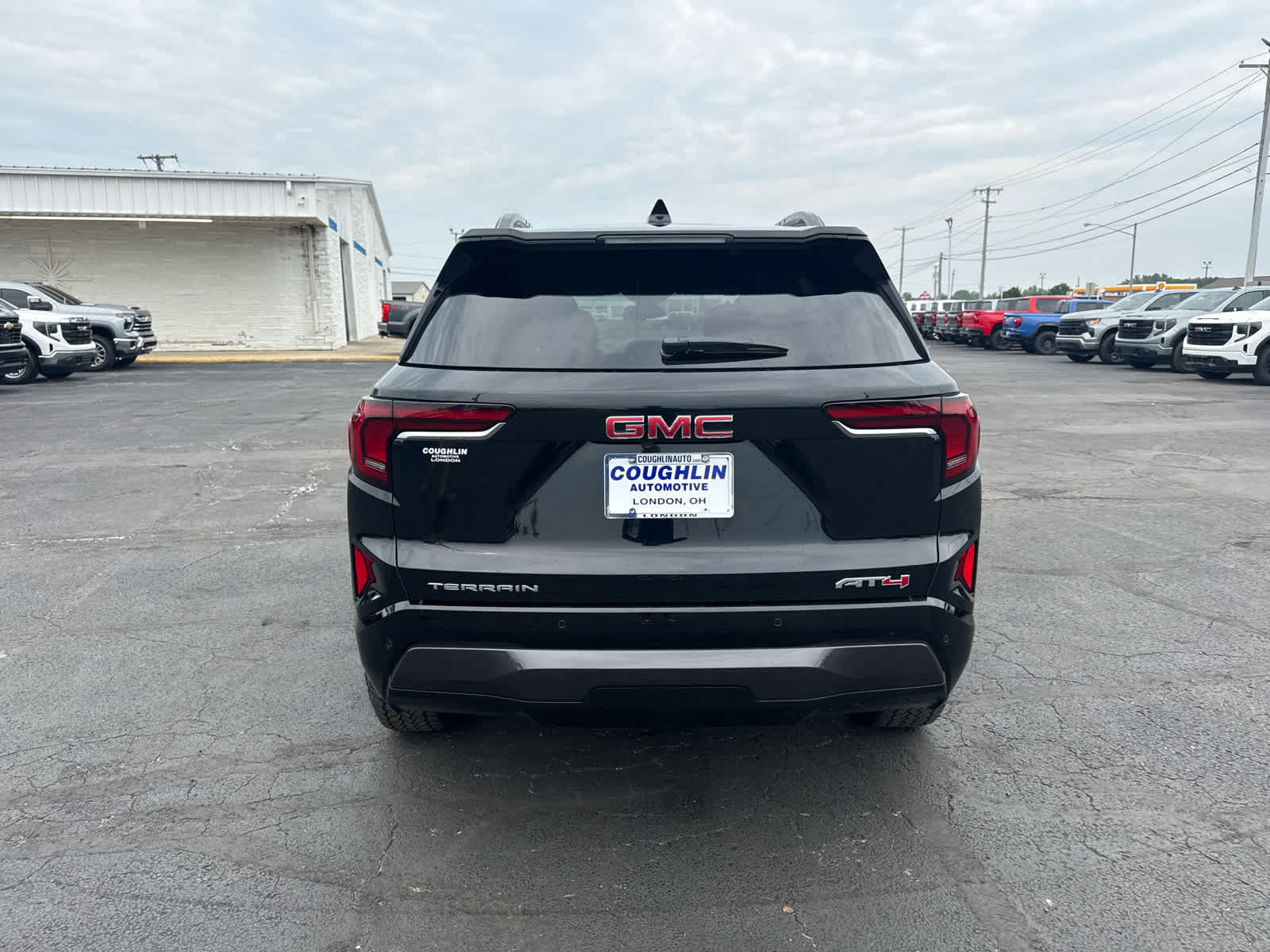 New 2027 GMC Terrain AT4 w/ Convenience Package III AWD/4WD image 4