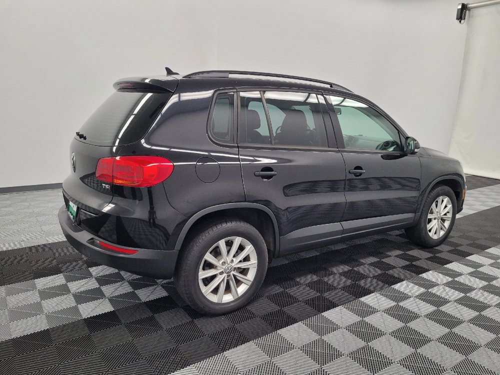 Used 2017 Volkswagen Tiguan Limited w/ Premium Package FWD image 10