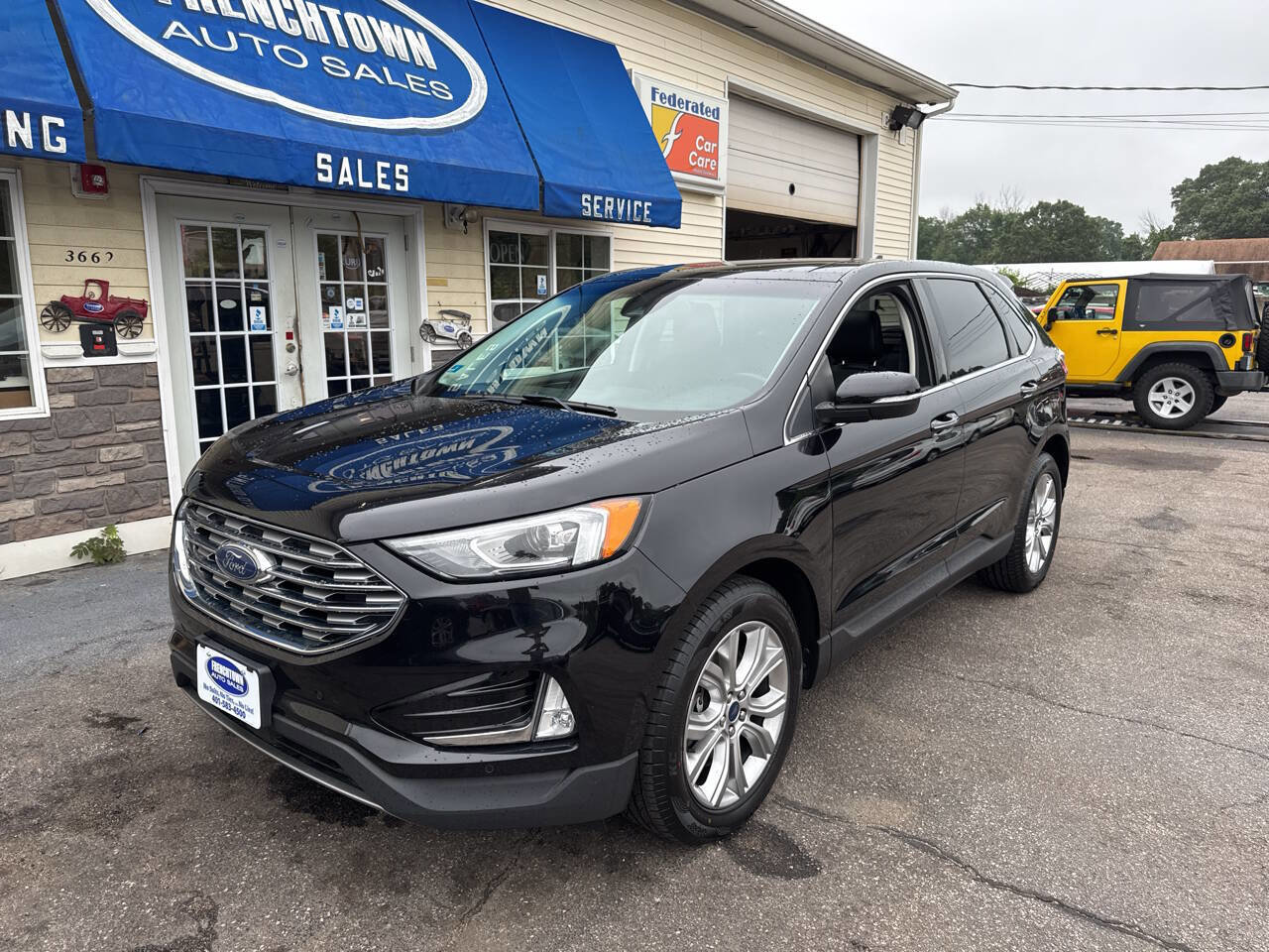 Used 2020 Ford Edge Titanium image 4
