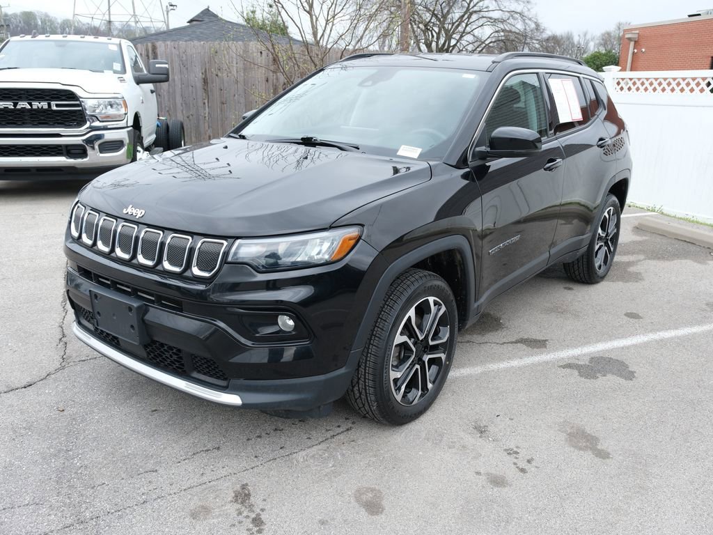 Used 2022 Jeep Compass Limited image 11