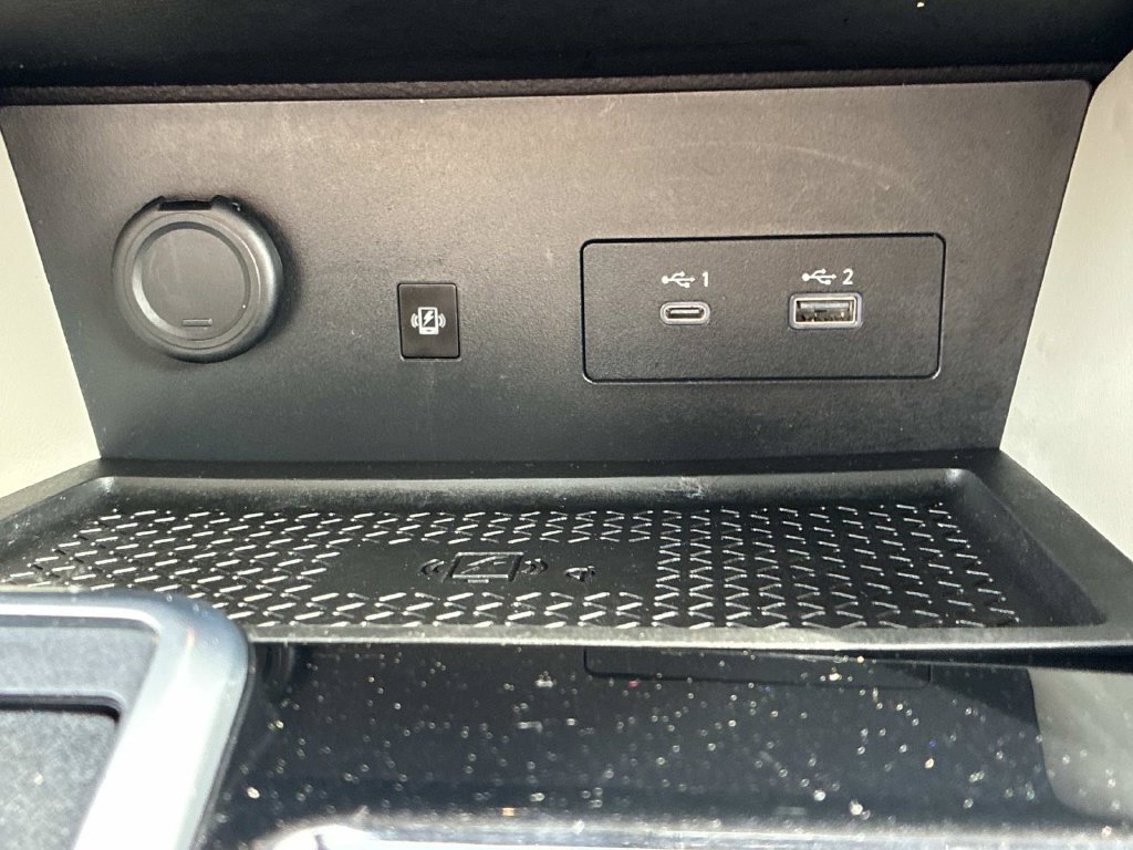 Used 2023 Nissan Pathfinder SL AWD/4WD image 32