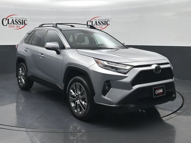 Used 2025 Toyota RAV4 XLE Premium w/ Weather Package image 5