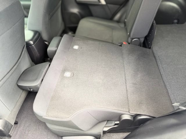 Used 2017 Toyota RAV4 LE w/ Carpet Mat Package AWD/4WD image 20