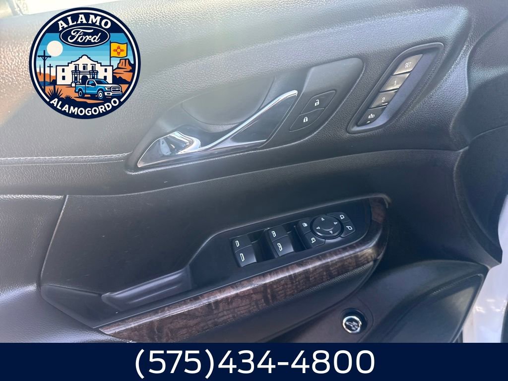 Used 2023 GMC Acadia Denali w/ Denali Ultimate Package image 3