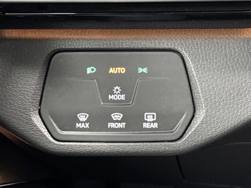 Used 2023 Volkswagen ID.4 Pro image 23