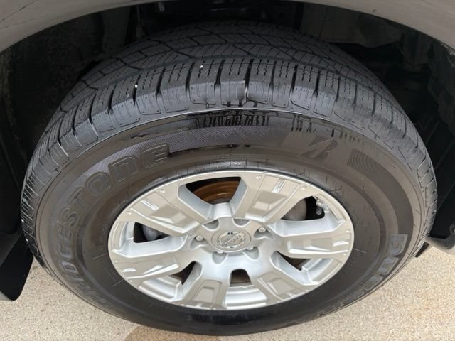 Used 2017 Nissan Titan SV RWD image 20