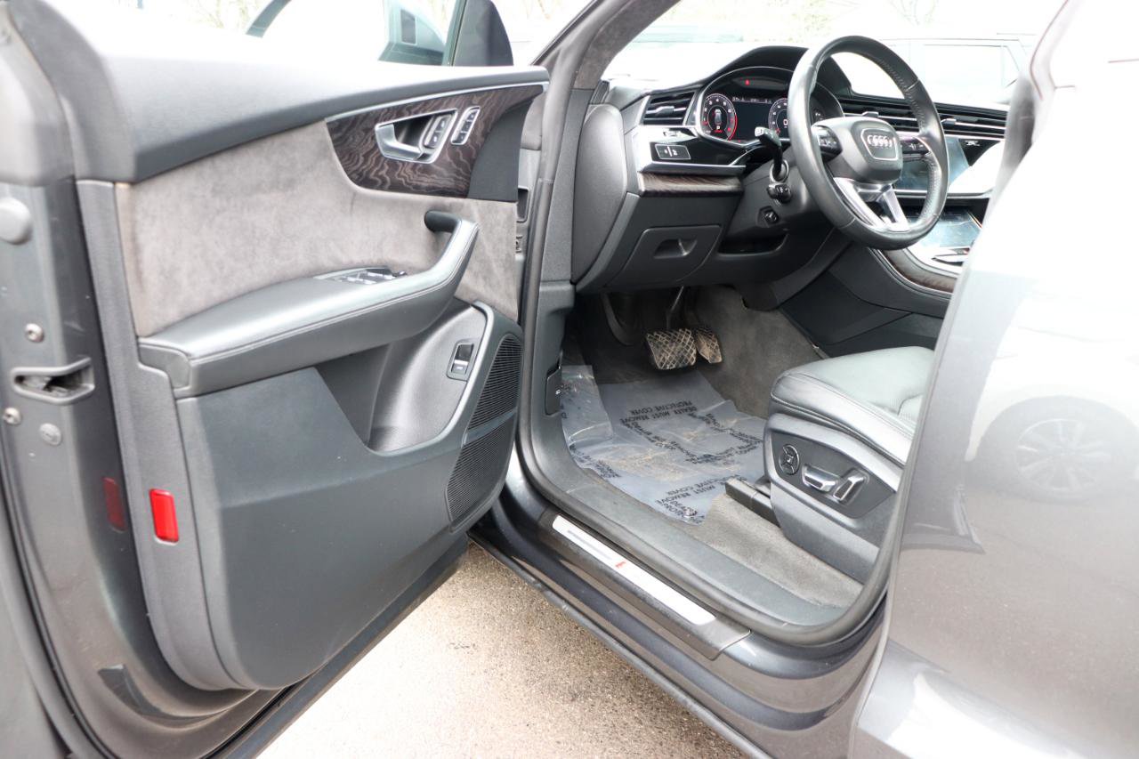 Used 2019 Audi Q8 Prestige image 10