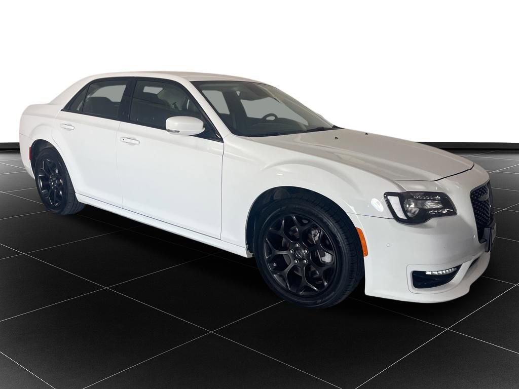 Used 2023 Chrysler 300 Touring L w/ Comfort Group AWD/4WD image 7