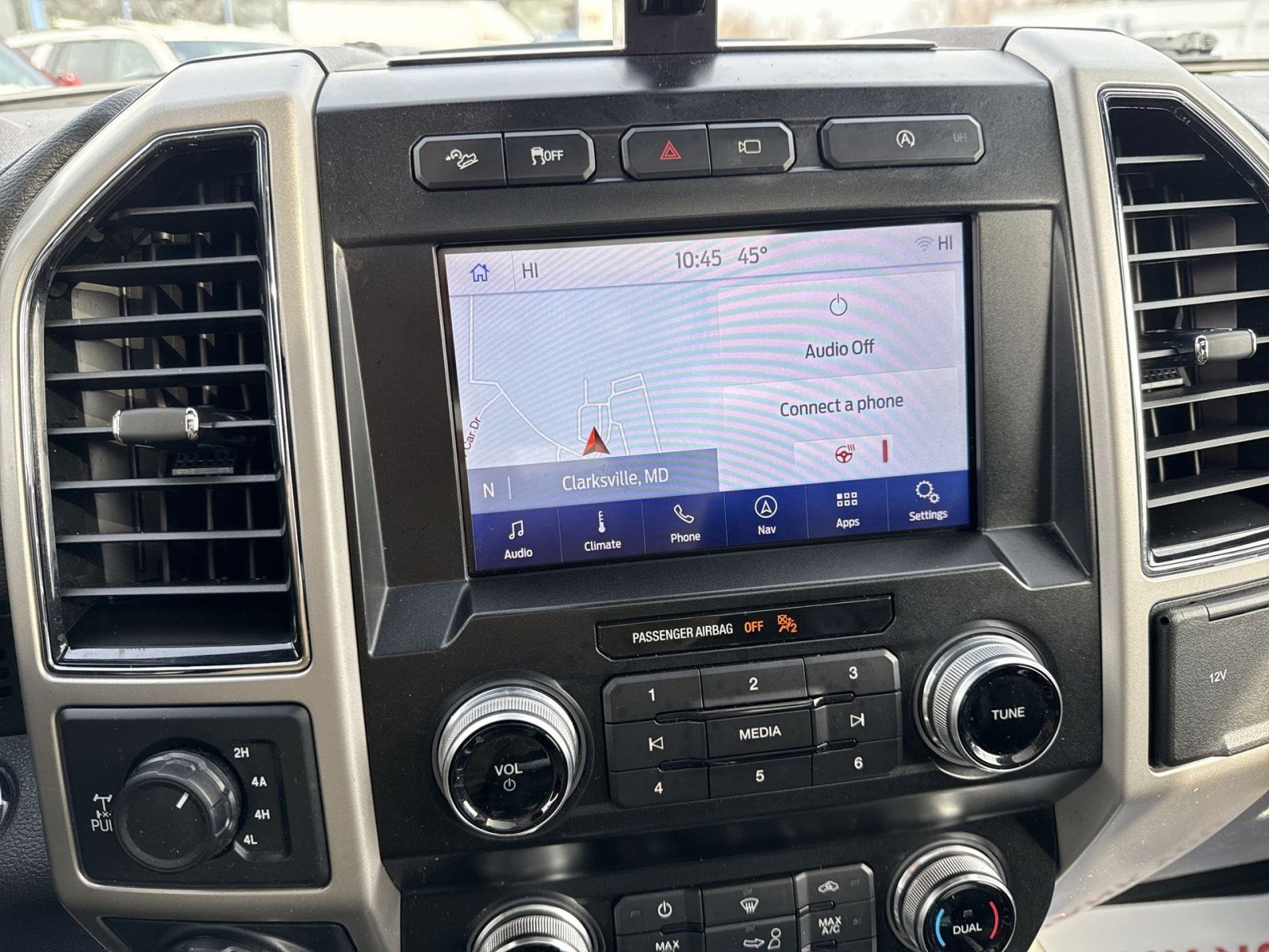 Used 2020 Ford F150 Lariat w/ Equipment Group 502A Luxury image 17