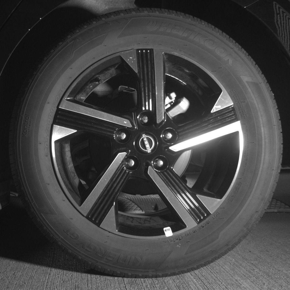 Used 2025 Nissan Sentra SV image 13