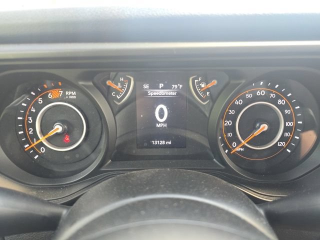 Certified 2025 Jeep Wrangler Sport AWD/4WD image 13