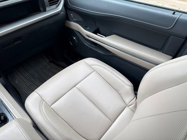 Used 2022 Ford Expedition XLT RWD image 13