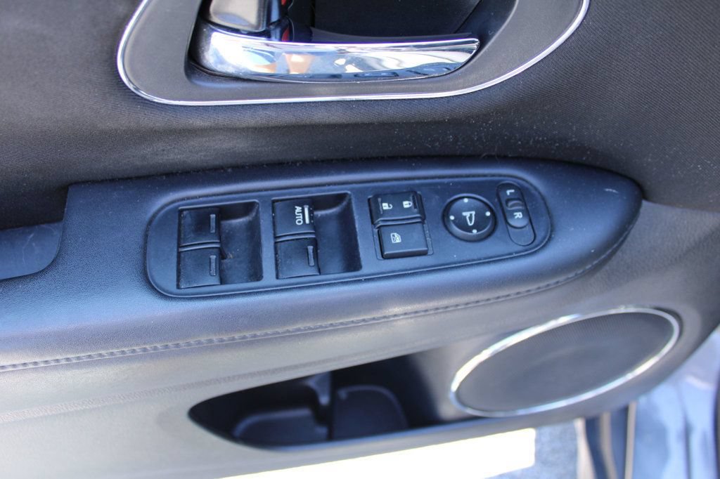 Used 2017 Honda HR-V EX image 26