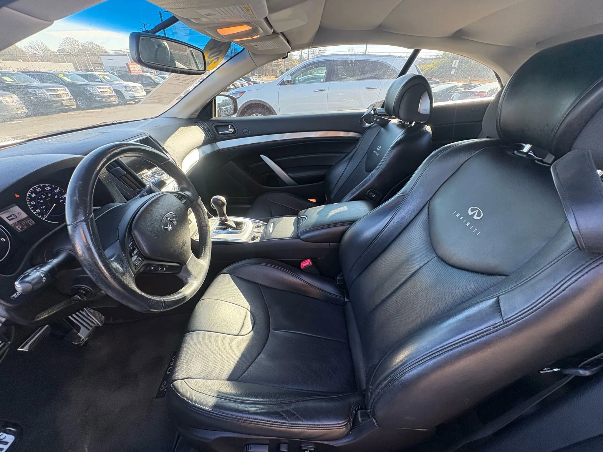 Used 2014 INFINITI Q60 Convertible 2D w/ Premium Package image 12