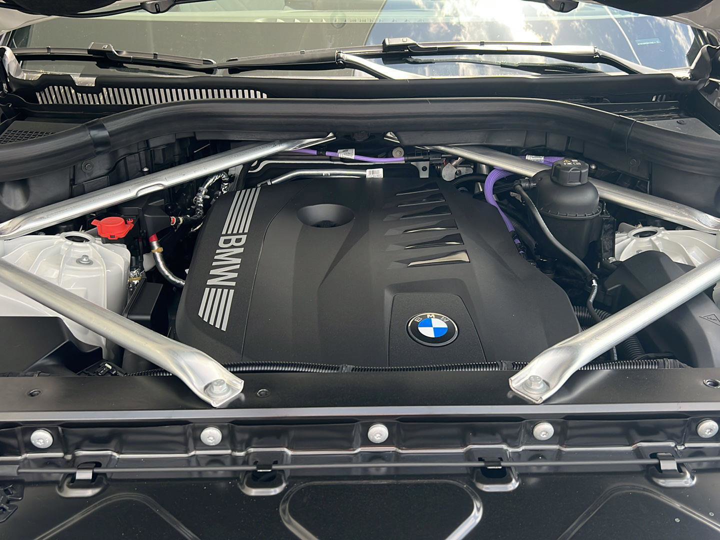 New 2026 BMW X5 sDrive40i w/ Climate Comfort Package image 37