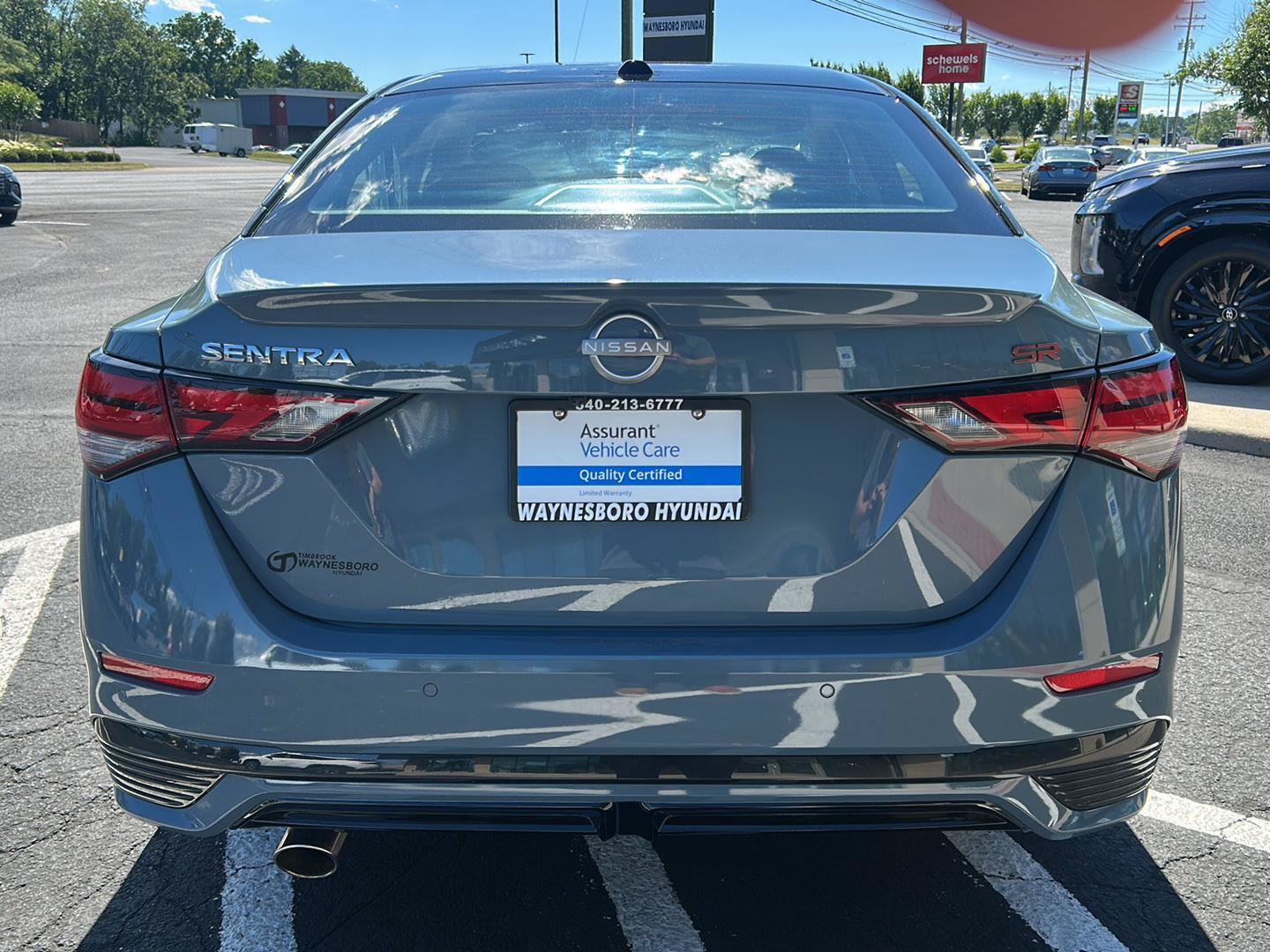 Used 2025 Nissan Sentra SR FWD image 6