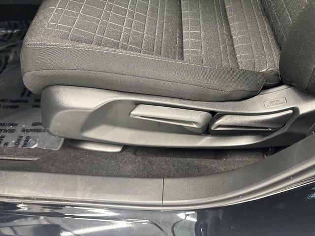 New 2026 Honda HR-V LX image 19