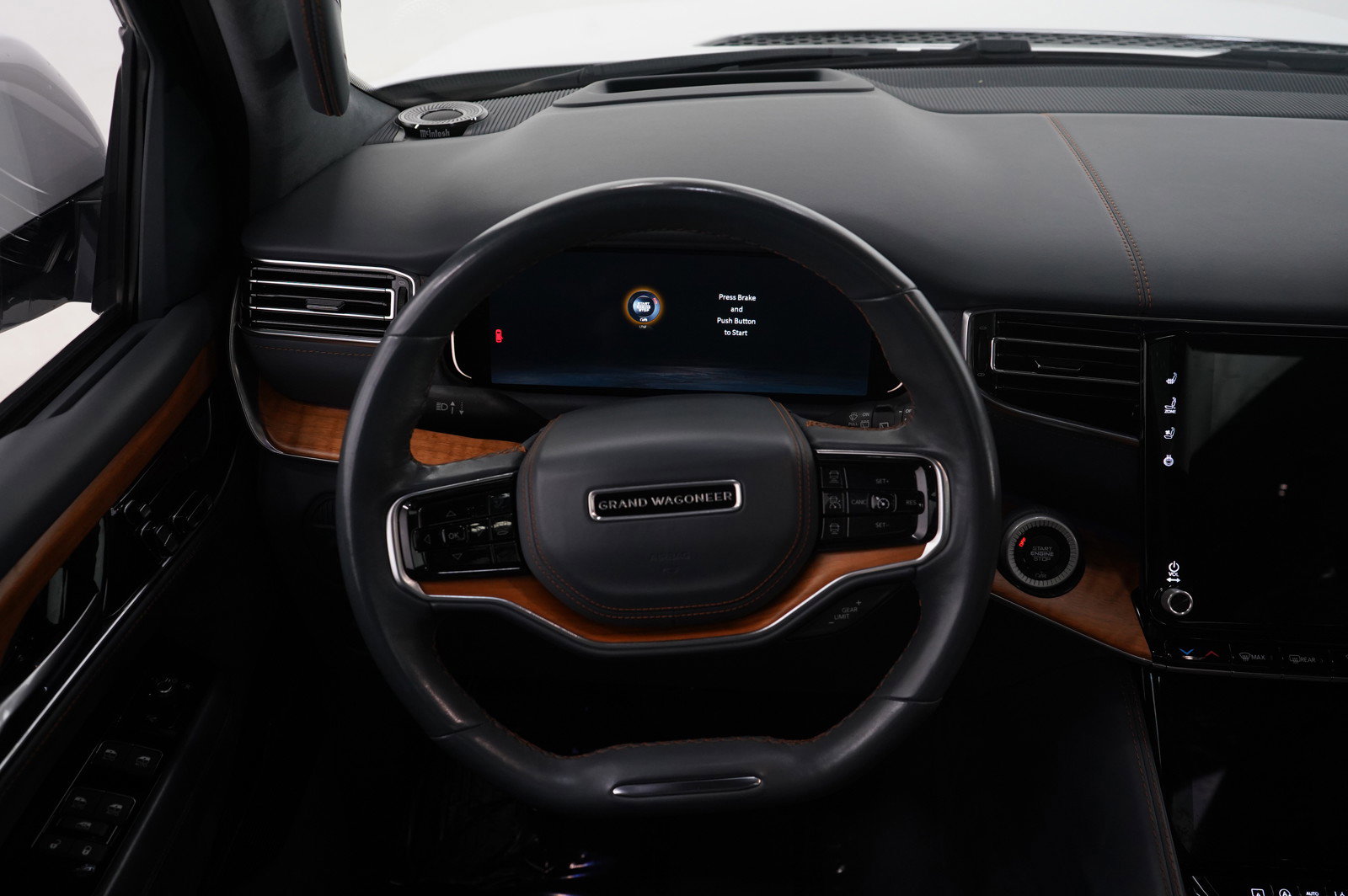 Used 2022 Jeep Grand Wagoneer Series II w/ Premium Group II image 15