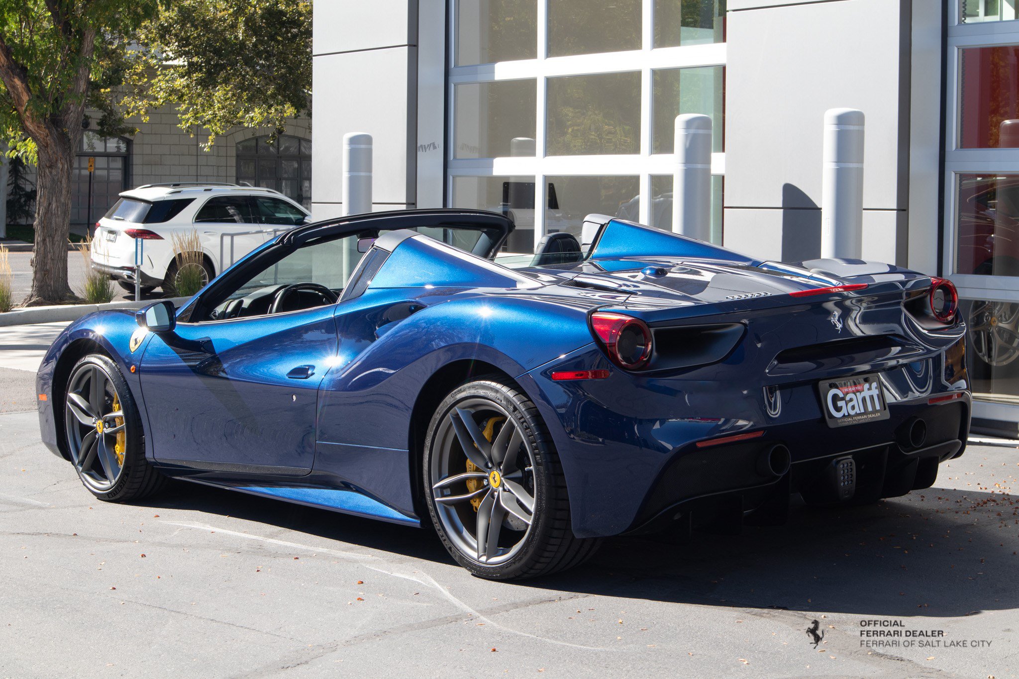 Used 2017 Ferrari 488 Spider RWD image 2