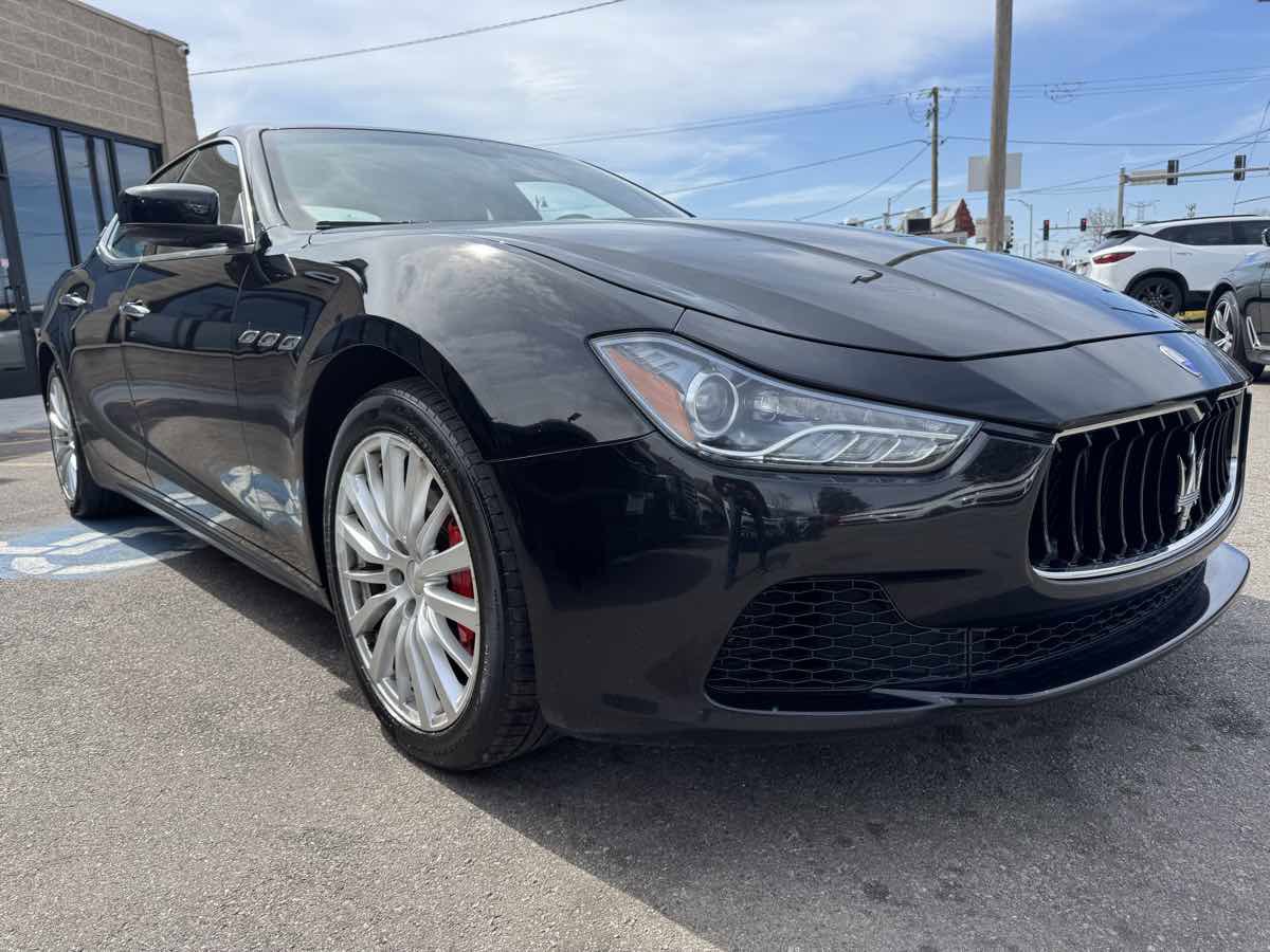 Used 2016 Maserati Ghibli RWD image 3