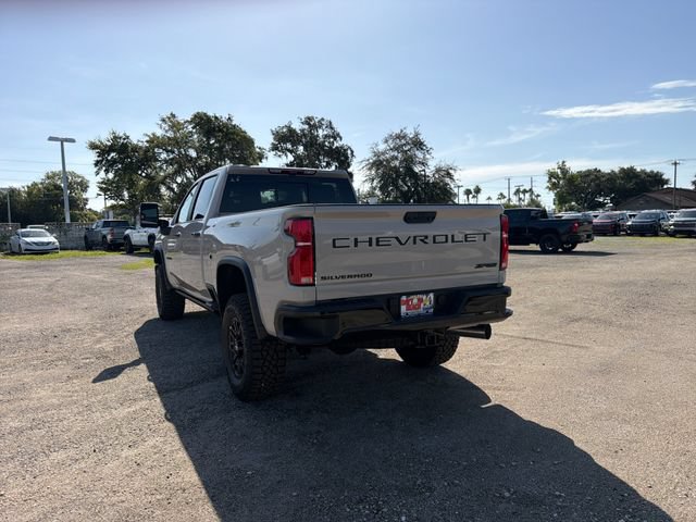 New 2026 Chevrolet Silverado 2500 ZR2 w/ LPO, Dark Essentials Package AWD/4WD image 9