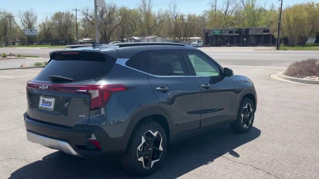 Certified 2025 Kia Seltos EX w/ EX Sunroof Package AWD/4WD image 7