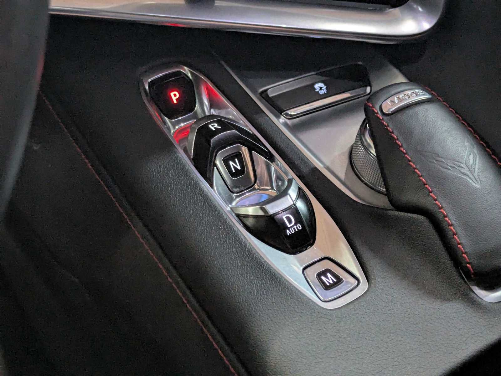 Used 2023 Chevrolet Corvette Stingray Coupe w/ Z51 Performance Package RWD image 27