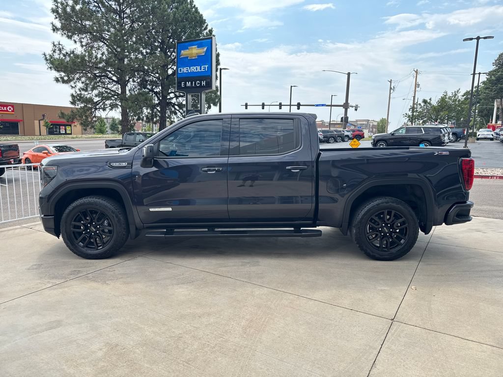 Used 2023 GMC Sierra 1500 Elevation w/ Elevation Premium Package AWD/4WD image 2