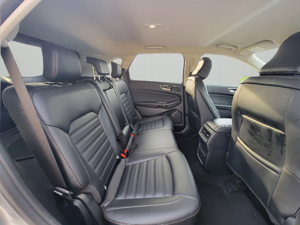 Used 2024 Ford Edge SEL AWD/4WD image 30