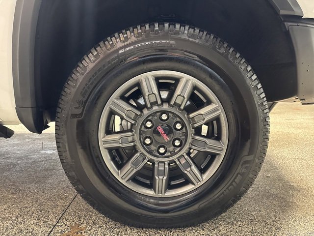 Used 2025 GMC Sierra 1500 AT4X image 33