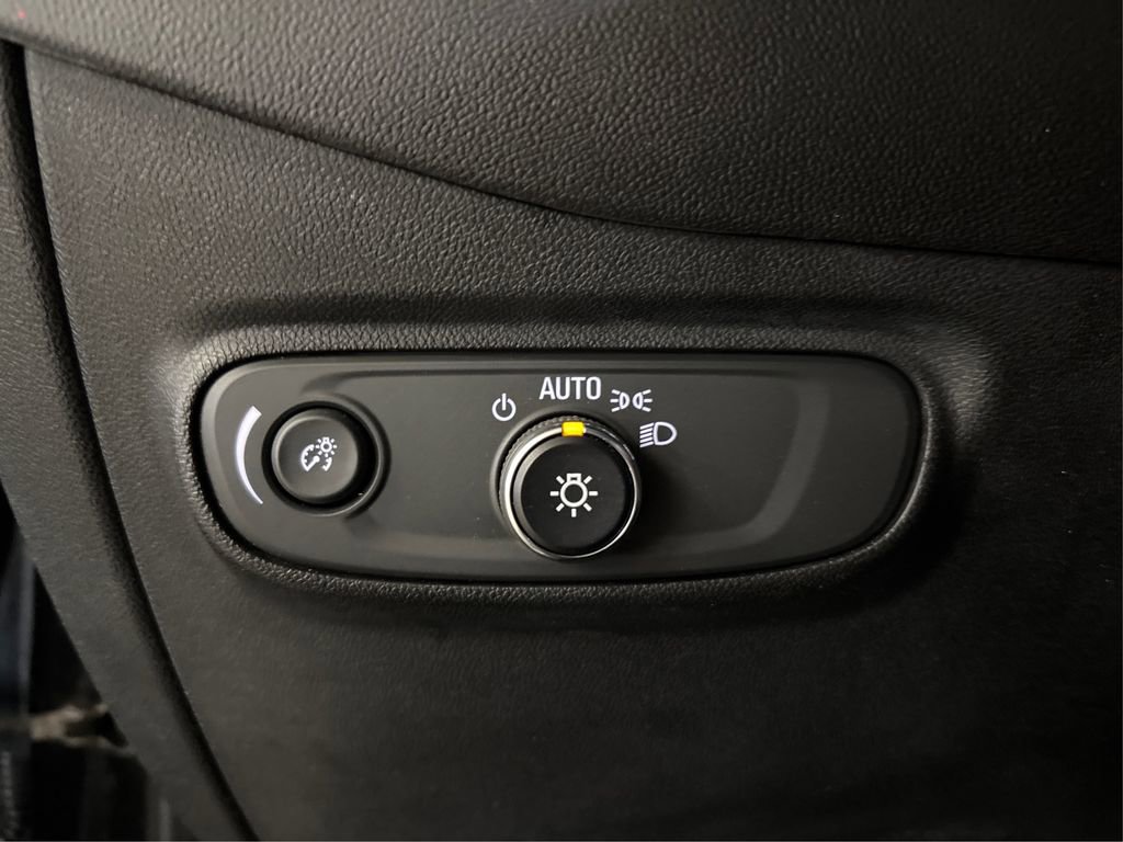 Used 2019 Chevrolet Equinox LT image 36