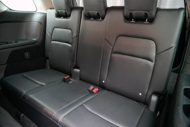 Used 2025 Nissan Pathfinder SL FWD image 26