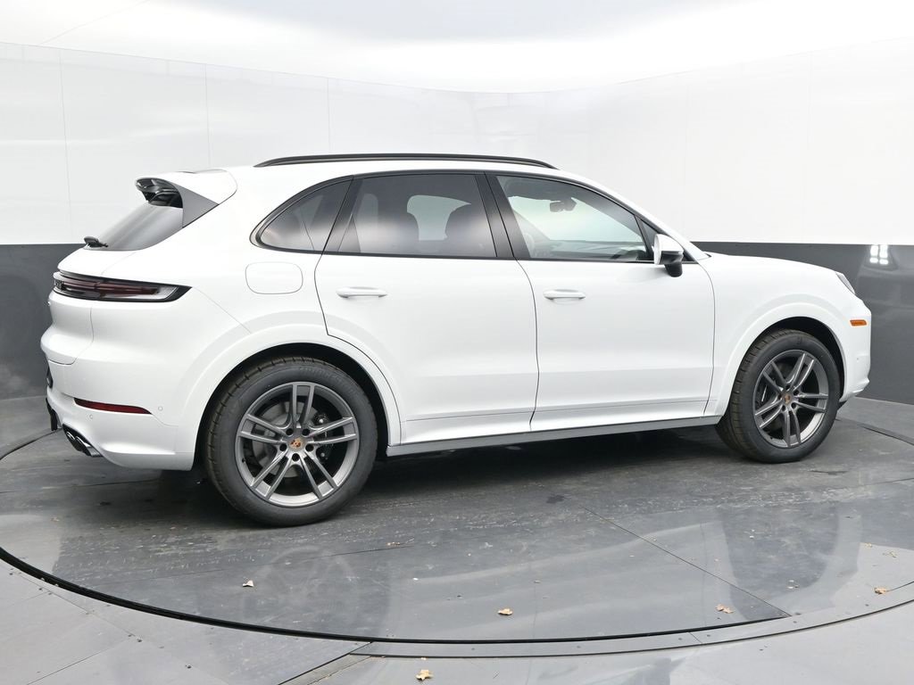 New 2025 Porsche Cayenne image 10