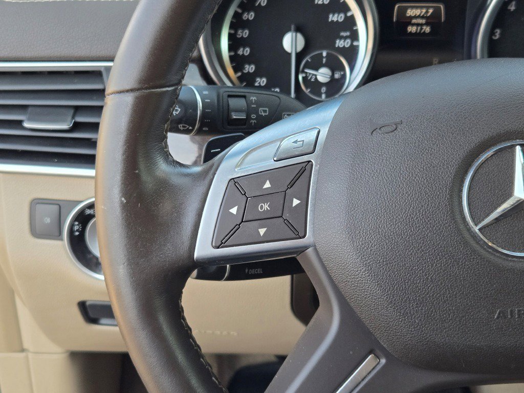 Used 2014 Mercedes-Benz GL 450 4MATIC image 31