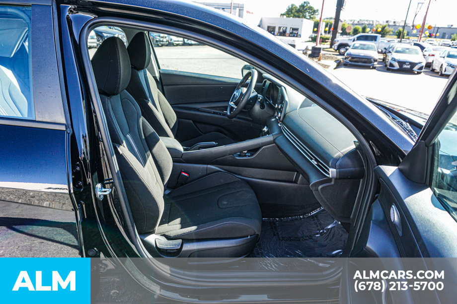Used 2023 Hyundai Elantra SEL FWD image 22