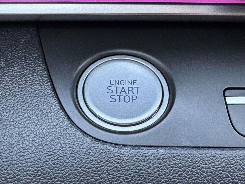 Used 2023 Hyundai Elantra Limited FWD image 10