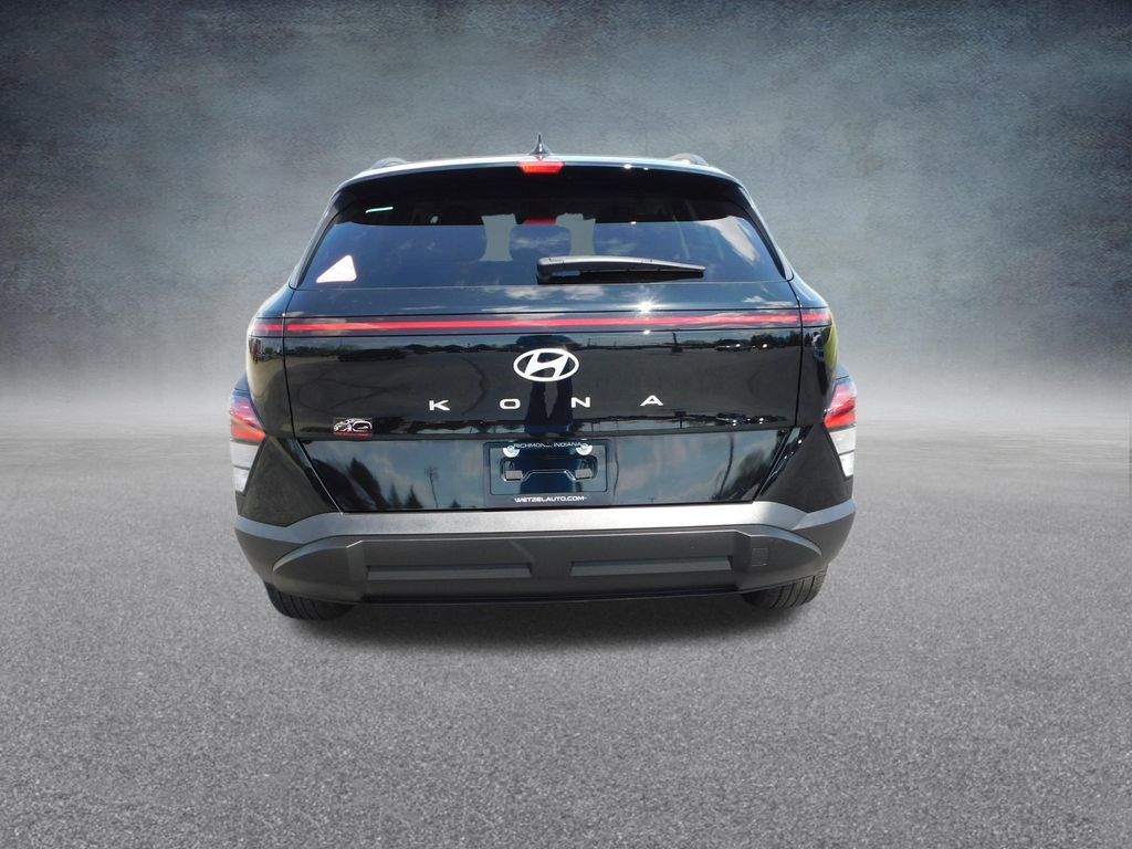 Used 2025 Hyundai Kona SEL FWD image 4