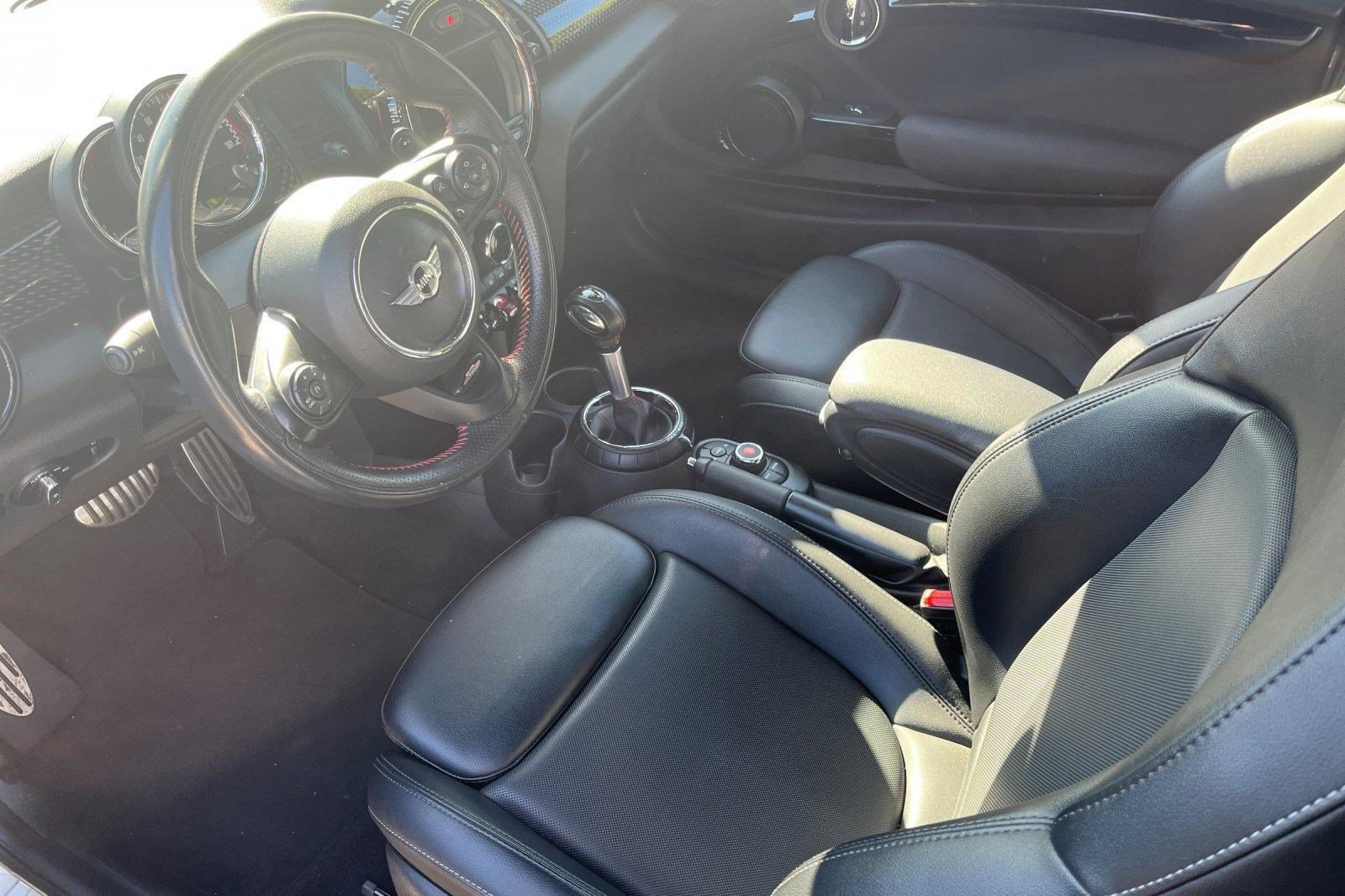 Used 2017 MINI Cooper John Cooper Works image 8