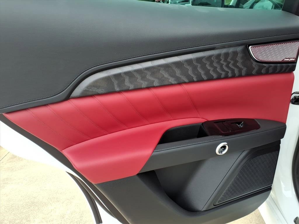 New 2025 Maserati Grecale GT image 12