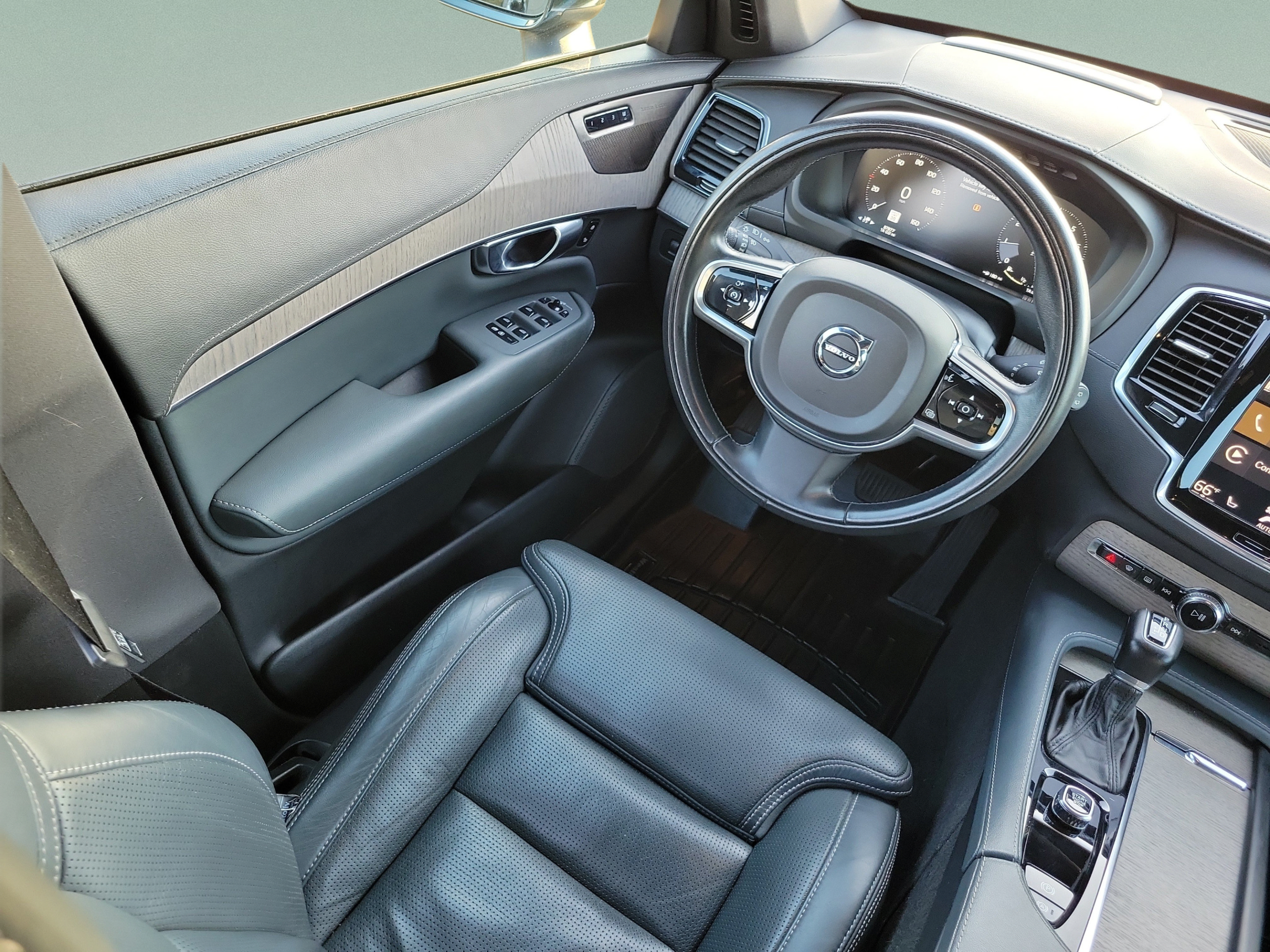 Used 2022 Volvo XC90 T6 Inscription w/ Advanced Package AWD/4WD image 14