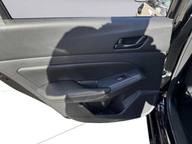 Used 2025 Nissan Altima 2.5 SV image 30