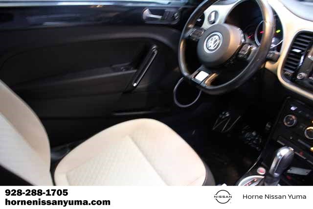 Used 2019 Volkswagen Beetle 2.0T image 8