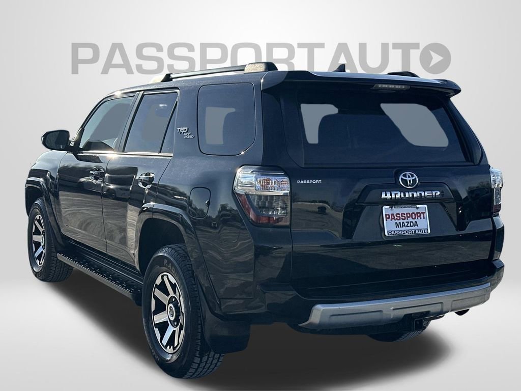 Used 2024 Toyota 4Runner TRD Off-Road image 2