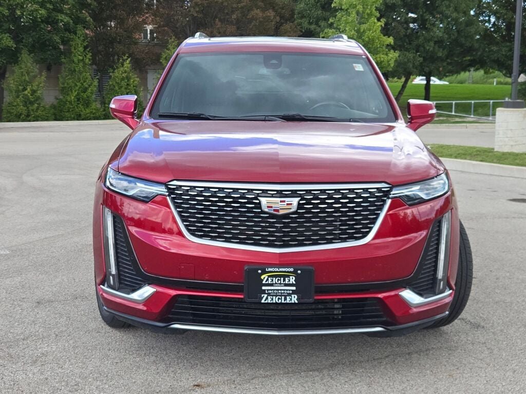 Used 2023 Cadillac XT6 Premium Luxury image 5