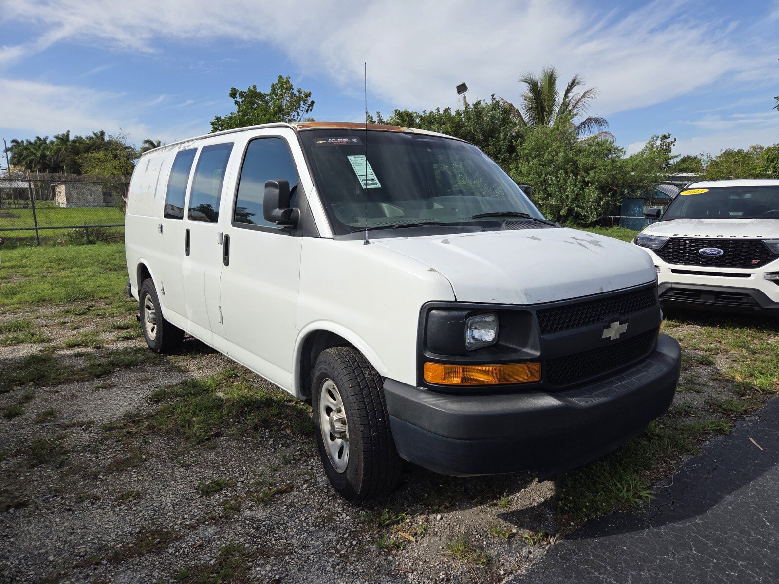 Used 2012 Chevrolet Express 1500 image 3