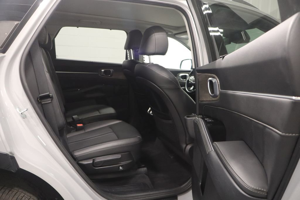 Used 2022 Kia Sorento X-Line EX image 17