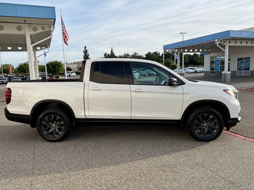 Used 2023 Honda Ridgeline Sport image 4