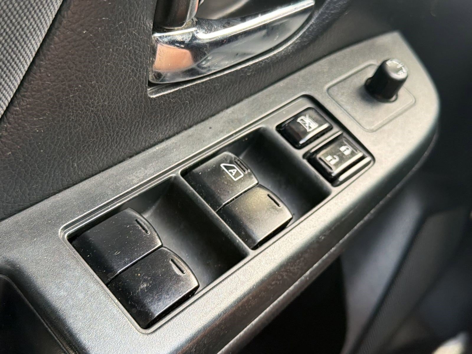 Used 2013 Subaru Impreza 2.0i Premium w/ All-Weather Pkg AWD/4WD image 12